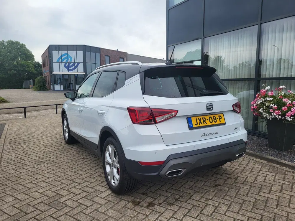 SEAT Arona uit 2024, foto 7