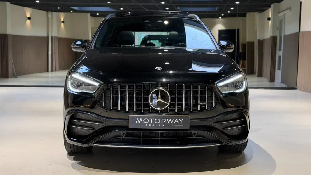 Mercedes-Benz GLA AMG 35 4Matic Pano uit 2021, foto 2