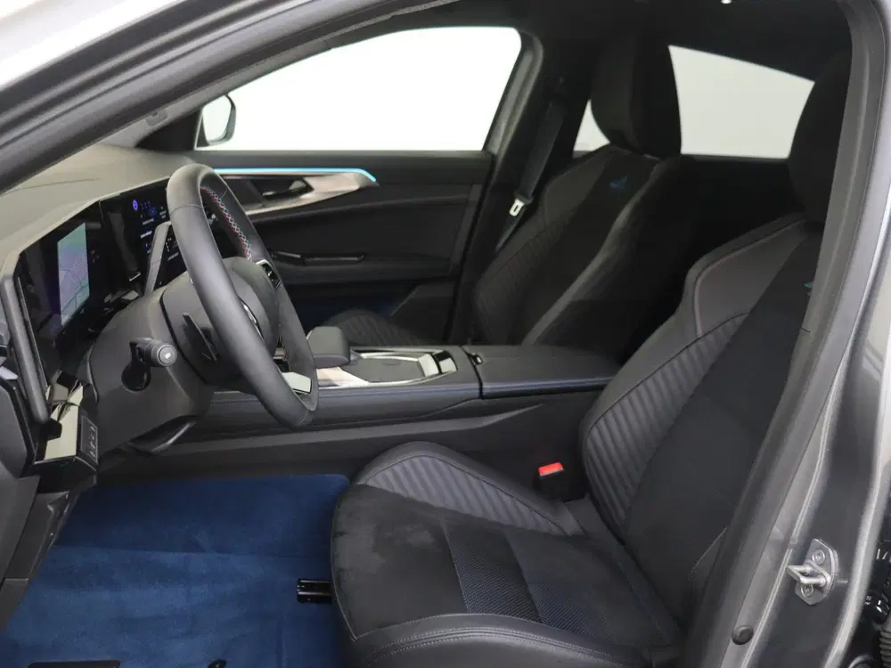 Renault Rafale 1.2 E-Tech 4x4 plug-in hybrid 300 esprit A uit 2025, foto 18
