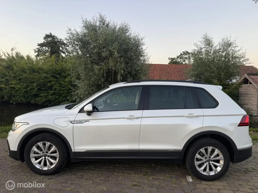 Volkswagen Tiguan 1.4 TSI eHybrid PHEV Life | ACC | Camera uit 2022, foto 2