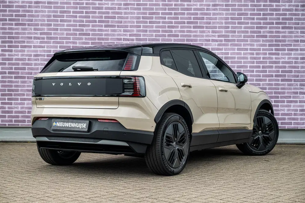 Volvo EX30 P5 Long Range Plus Europa uit 2026, foto 20