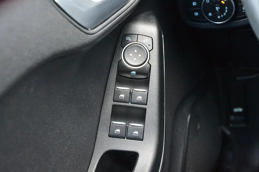 Ford Fiesta 1.0 EcoBoost Titanium Automaat uit 2020, foto 20