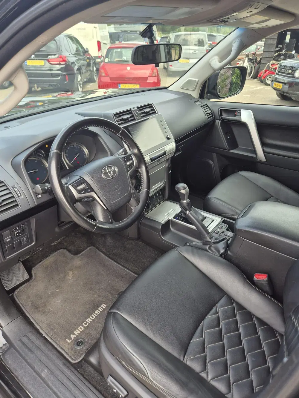 Toyota Land Cruiser 2.8 D-4D-F Challenger Window Van uit 2021, foto 9