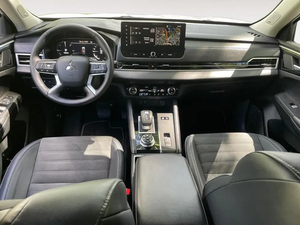Mitsubishi Outlander 2.4 PHEV First Edition uit 2025, foto 19