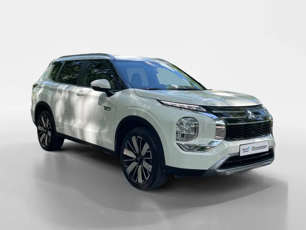 Mitsubishi Outlander 2.4 PHEV First Edition uit 2025, foto 3