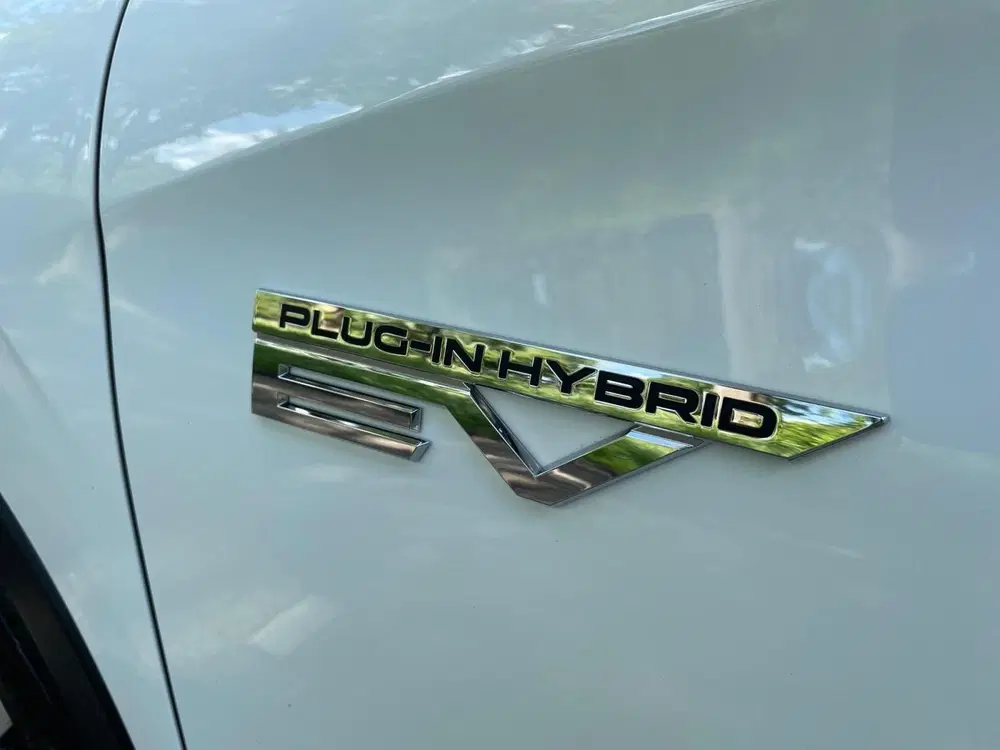 Mitsubishi Outlander 2.4 PHEV First Edition uit 2025, foto 9