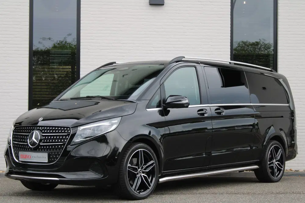 Mercedes-Benz V-Klasse 300d uit 2024, foto 2