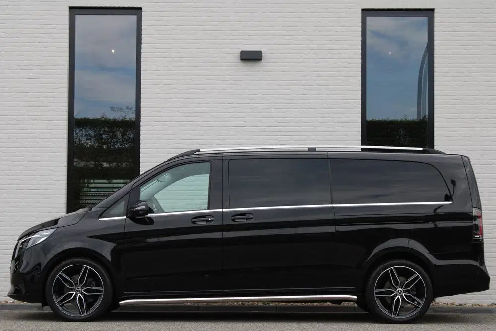 Mercedes-Benz V-Klasse 300d uit 2024, foto 6