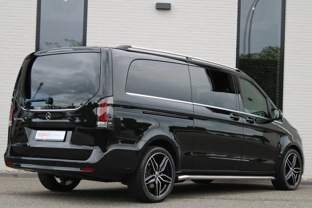 Mercedes-Benz V-Klasse 300d uit 2024, foto 9