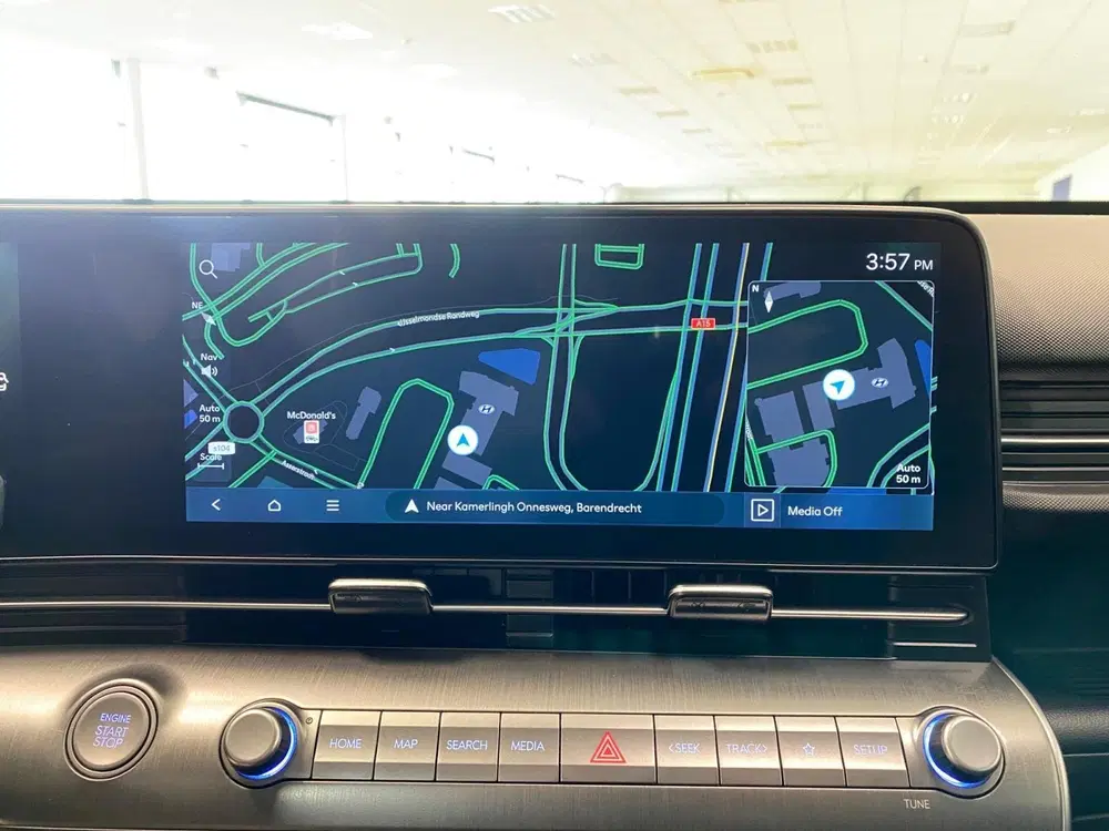 Hyundai KONA 1.6 HYBRID uit 2024, foto 13