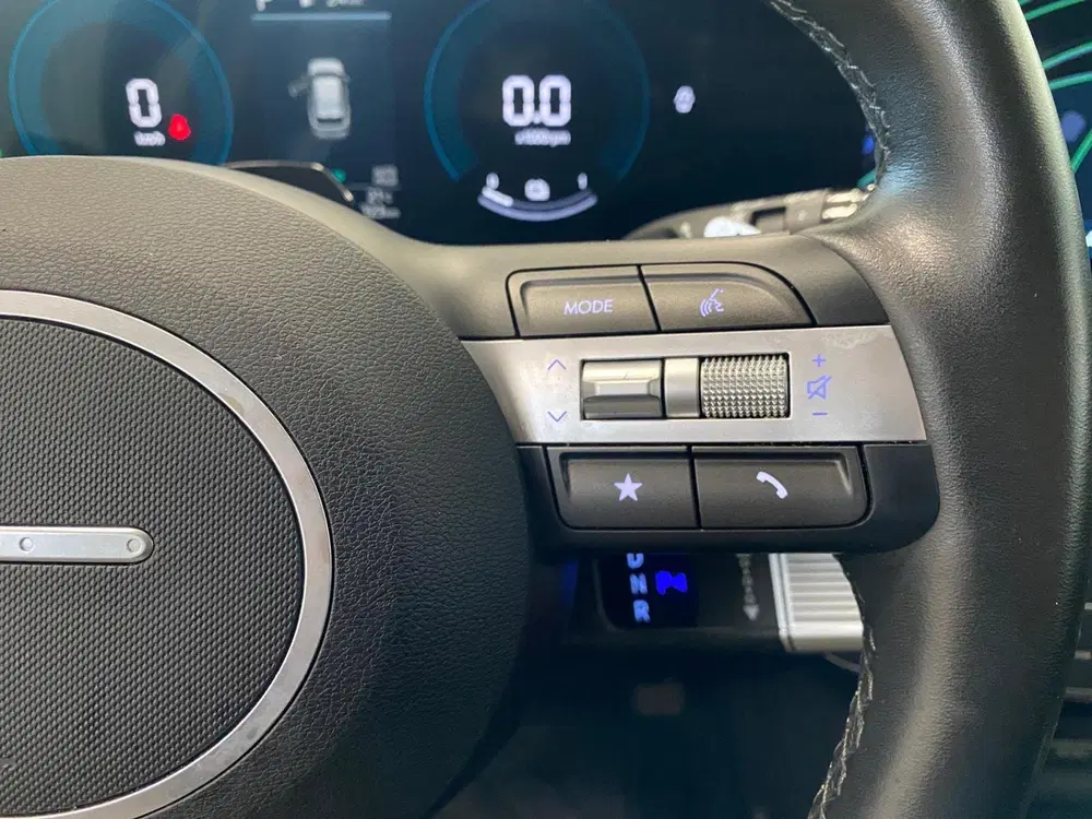 Hyundai KONA 1.6 HYBRID uit 2024, foto 17