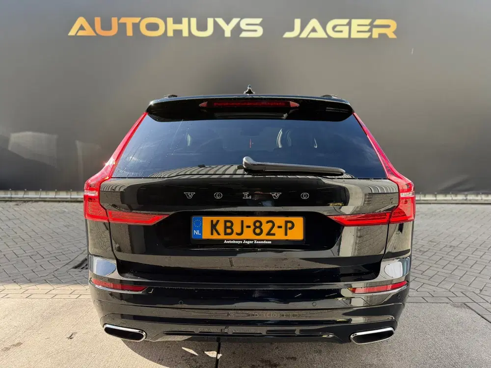 Volvo XC60 2.0 Recharge T8 AWD Inscription Pano 360 L uit 2021, foto 12