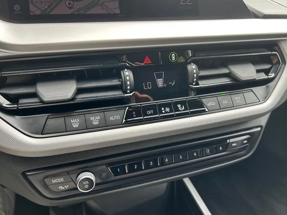 BMW 1-serie 116i Introduction Edition Navi uit 2024, foto 20