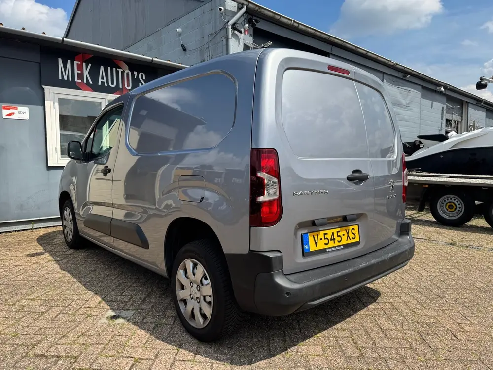 Peugeot Partner 1.6 BlueHDI Premium uit 2019, foto 2