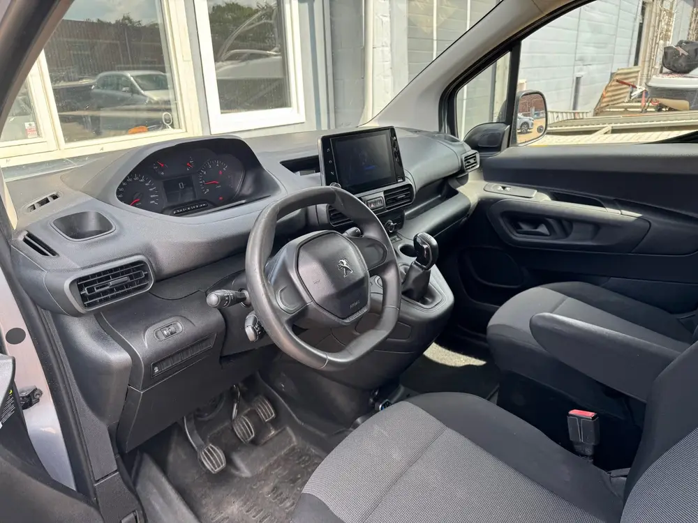 Peugeot Partner 1.6 BlueHDI Premium uit 2019, foto 3
