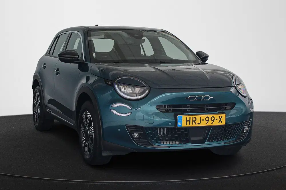 Fiat 600 1.2 Hybrid Urban Stoelverwarming Camera Ap uit 2025, foto 2