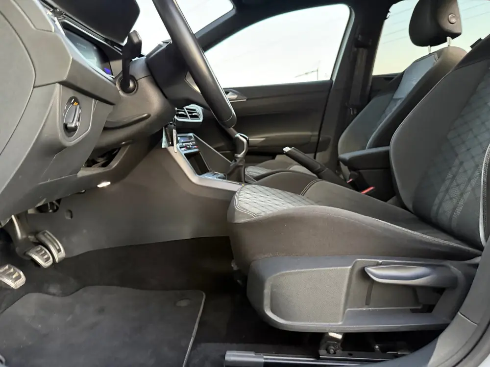 Volkswagen Taigo 1.0 TSI R-Line IQ lampen Apple Car play uit 2022, foto 11