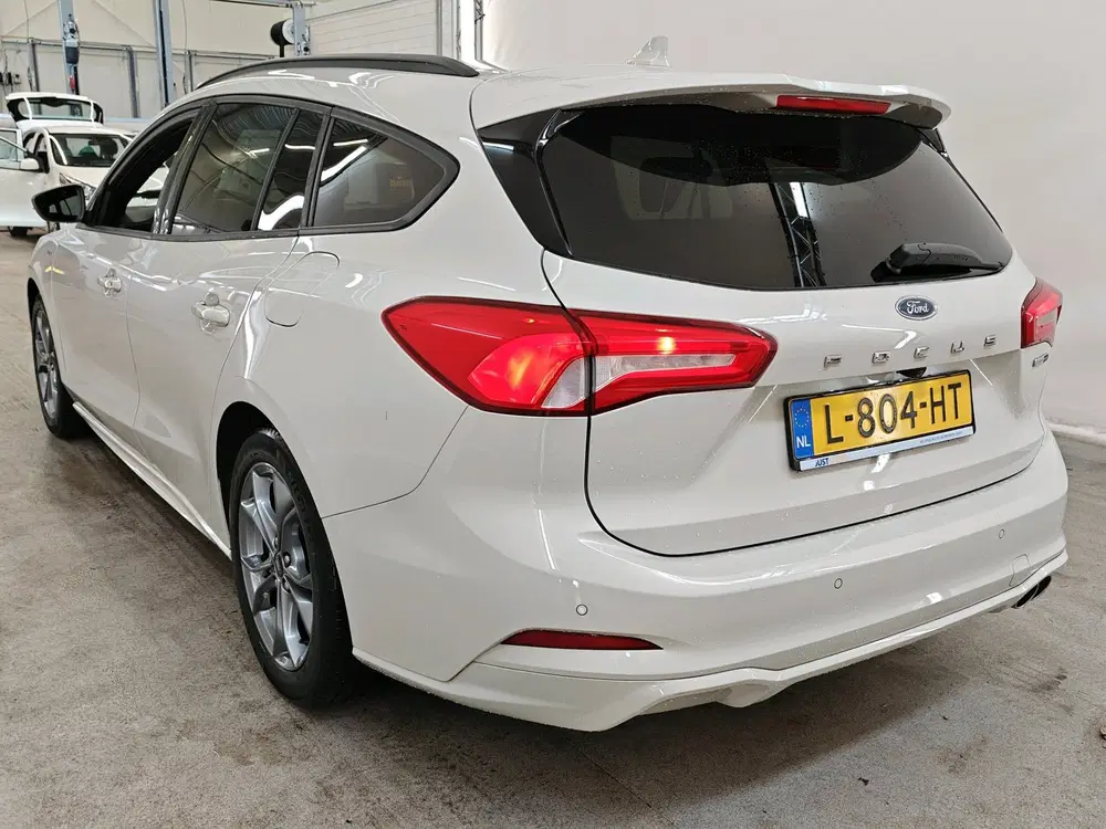 Ford Focus 1.0 EcoBoost 125pk Hybrid ST Line X Busine uit 2021, foto 2