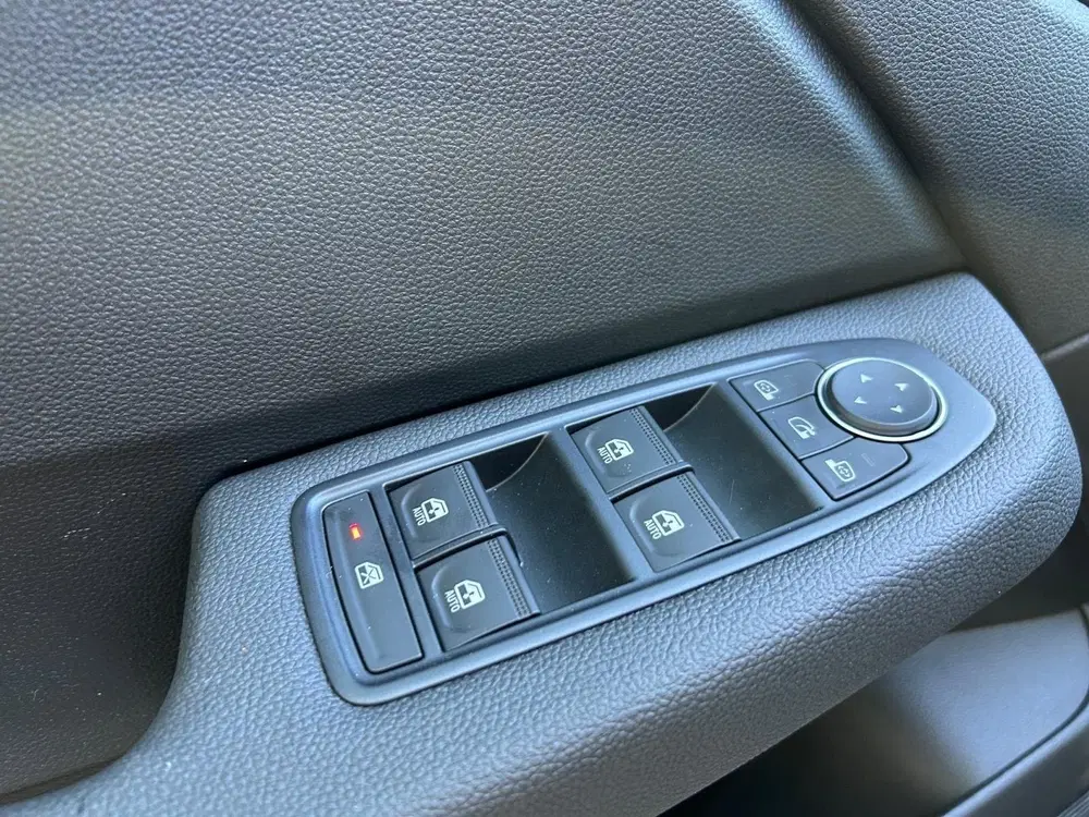 Mitsubishi Colt 1.6 HEV Intense uit 2025, foto 12