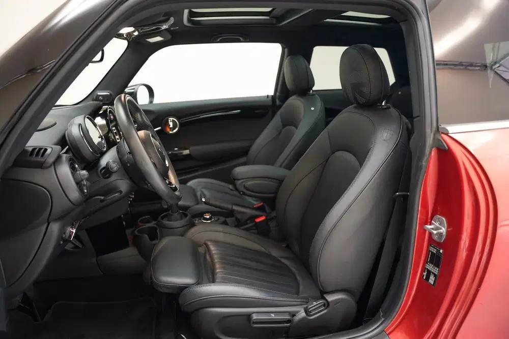 Mini Cooper 1.5 Cooper Summer Red Edition Aut. [ Panor uit 2020, foto 10