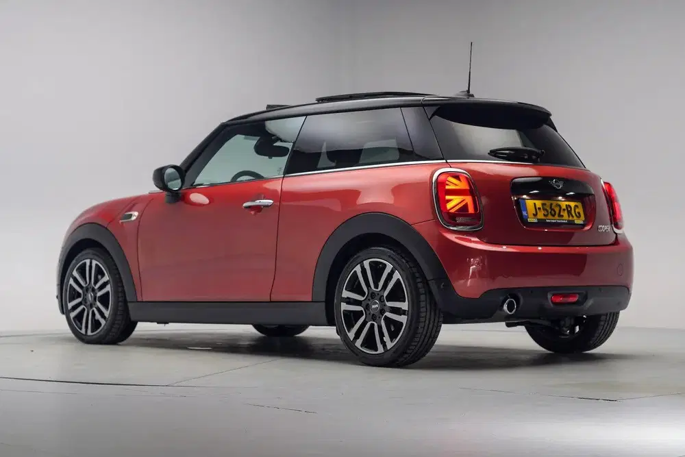 Mini Cooper 1.5 Cooper Summer Red Edition Aut. [ Panor uit 2020, foto 3