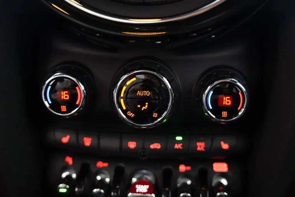 Mini Cooper 1.5 Cooper Summer Red Edition Aut. [ Panor uit 2020, foto 9