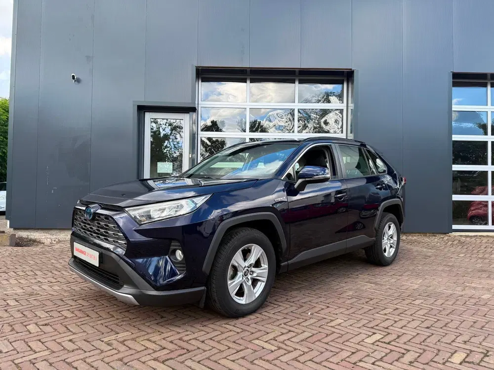 Toyota RAV 4 2.5 Hybrid uit 2021, foto 2