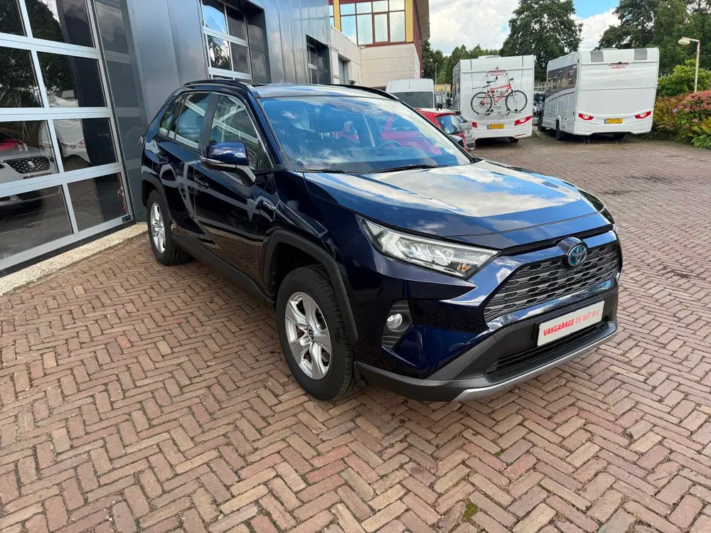 Toyota RAV 4 2.5 Hybrid uit 2021, foto 5