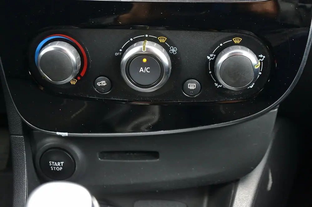 Renault Clio 0.9 TCe Limited | Navigatie | Cruise Con uit 2019, foto 14