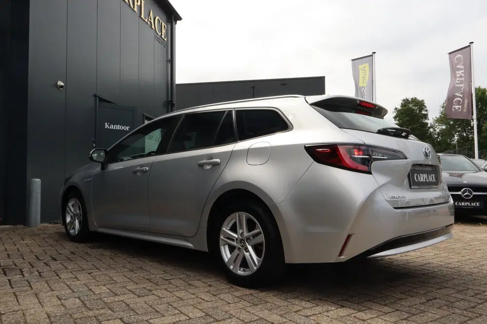 Toyota Corolla 1.8 Hybrid Active-Vol uitgerus uit 2020, foto 10