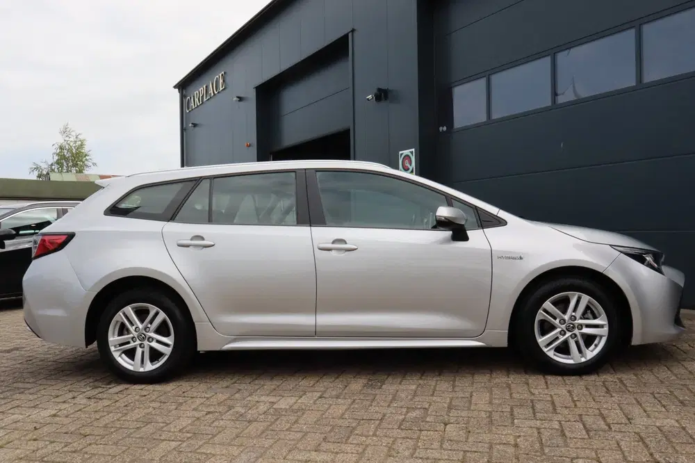 Toyota Corolla 1.8 Hybrid Active-Vol uitgerus uit 2020, foto 12