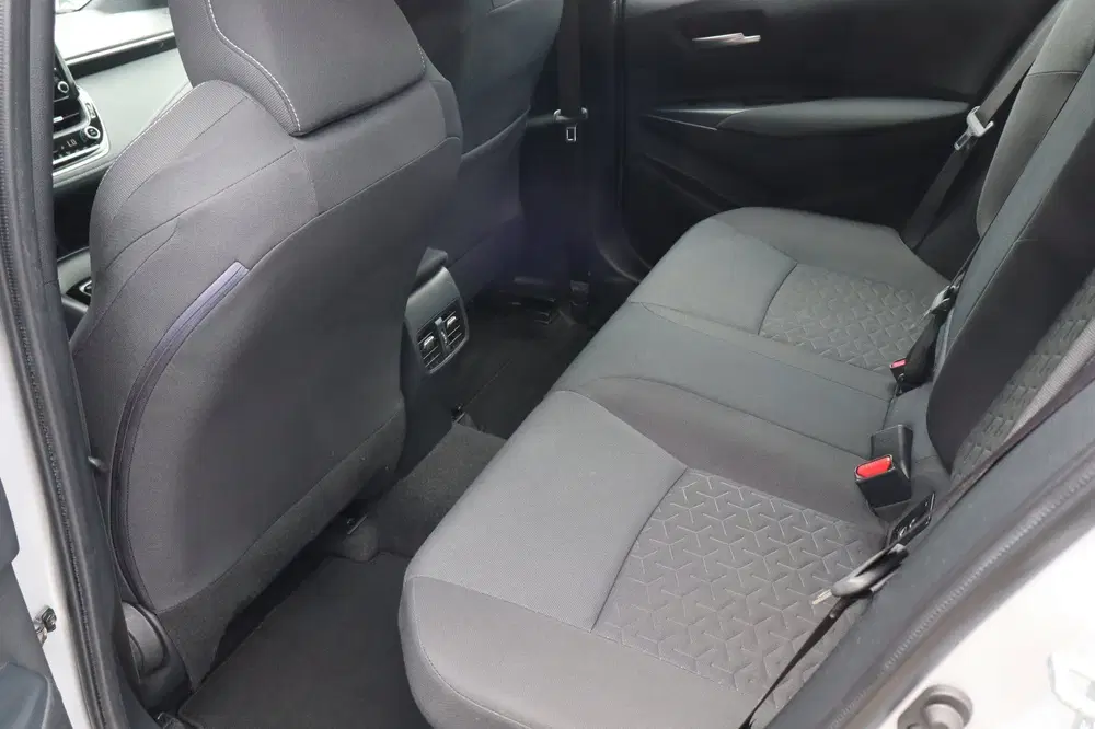 Toyota Corolla 1.8 Hybrid Active-Vol uitgerus uit 2020, foto 15