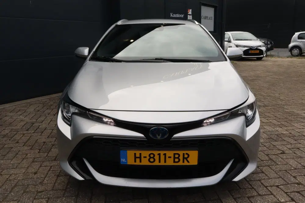 Toyota Corolla 1.8 Hybrid Active-Vol uitgerus uit 2020, foto 3