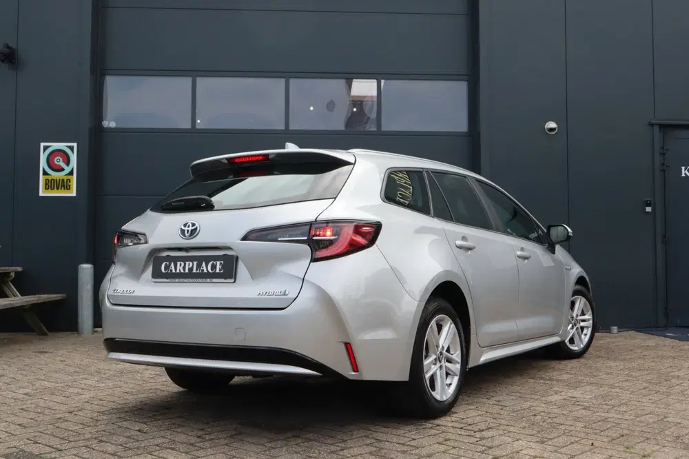 Toyota Corolla 1.8 Hybrid Active-Vol uitgerus uit 2020, foto 5
