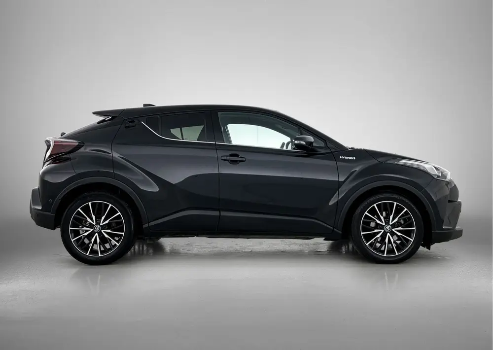 Toyota C-Hr 1.8 Hybrid Executive | Parkeersensoren | uit 2019, foto 11