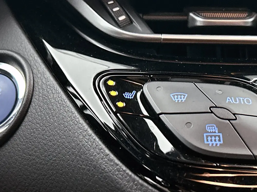 Toyota C-Hr 1.8 Hybrid Executive | Parkeersensoren | uit 2019, foto 18