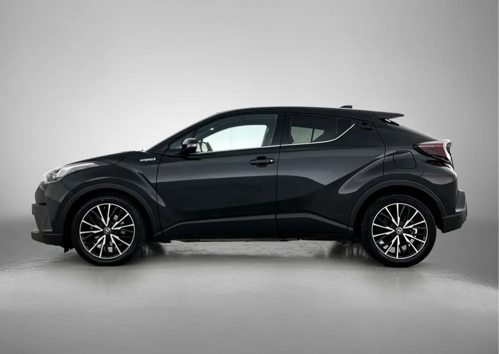 Toyota C-Hr 1.8 Hybrid Executive | Parkeersensoren | uit 2019, foto 3