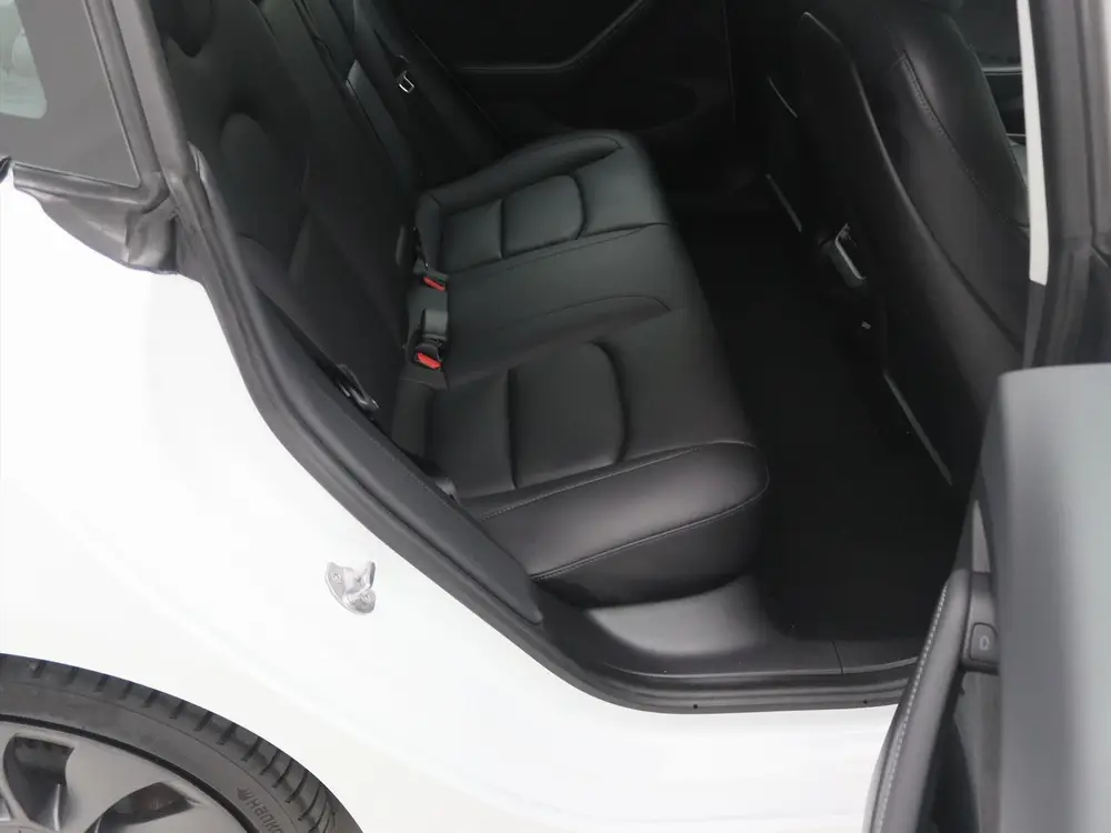 Tesla Model 3 Performance AWD 486pk 75 kWh 87.7% SoH FAC uit 2021, foto 14