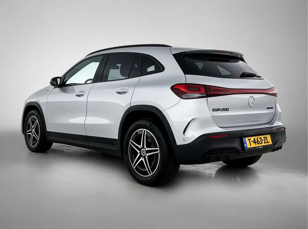 Mercedes-Benz EQA 250 AMG Line 67 kWh uit 2023, foto 14
