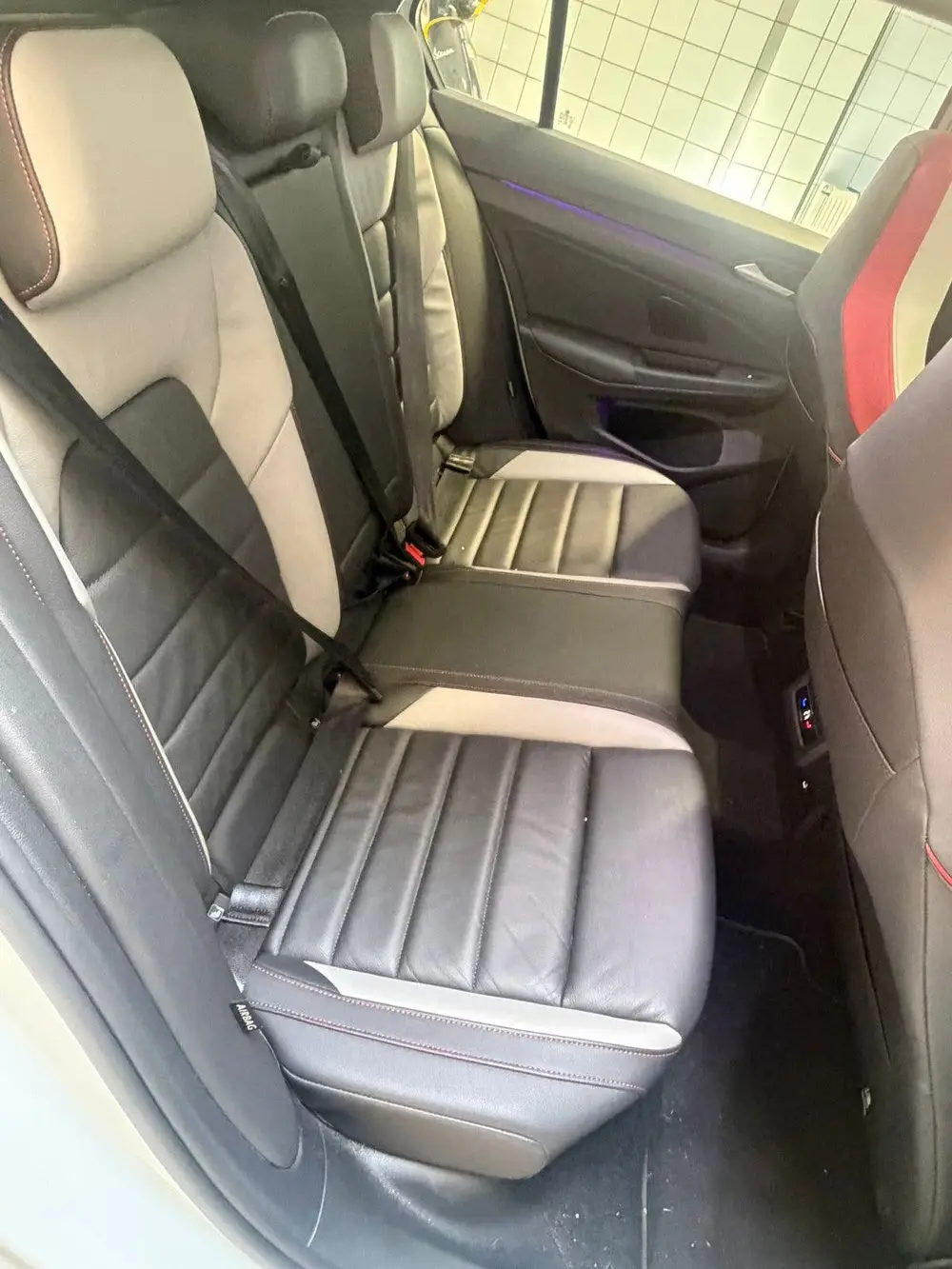 Volkswagen Golf 2.0 TSI OPF 221KW Dsg7 2022 Wit uit 2022, foto 6