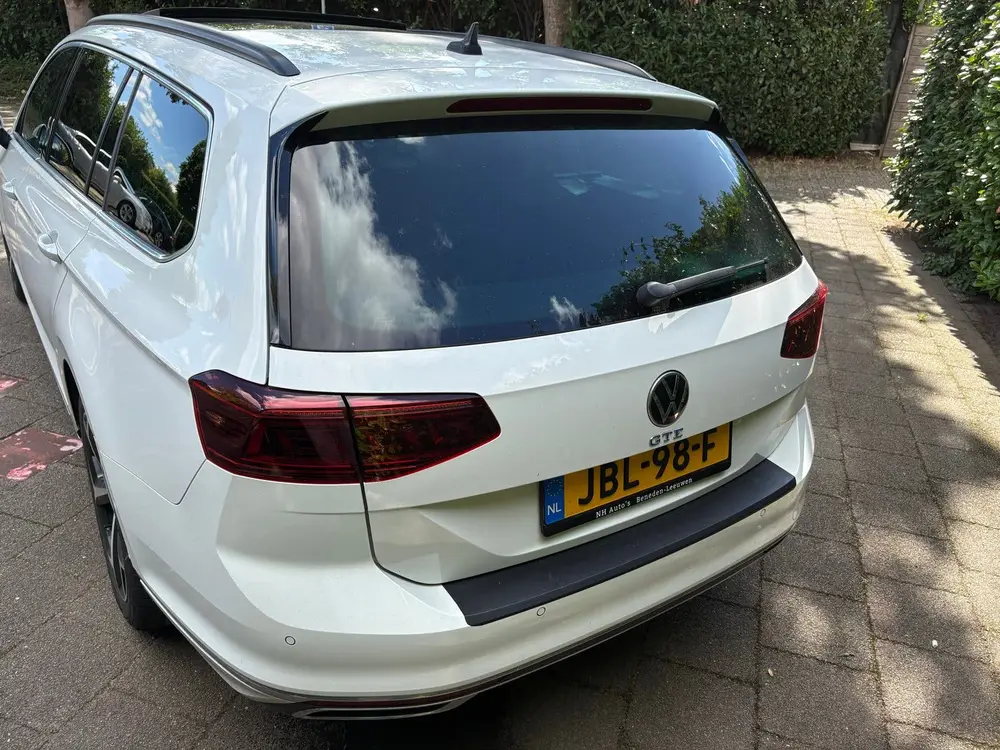 Volkswagen Passat Variant Passat 1.4 TSI Phev 218pk 6-DSG 2020 Wit uit 2020, foto 10