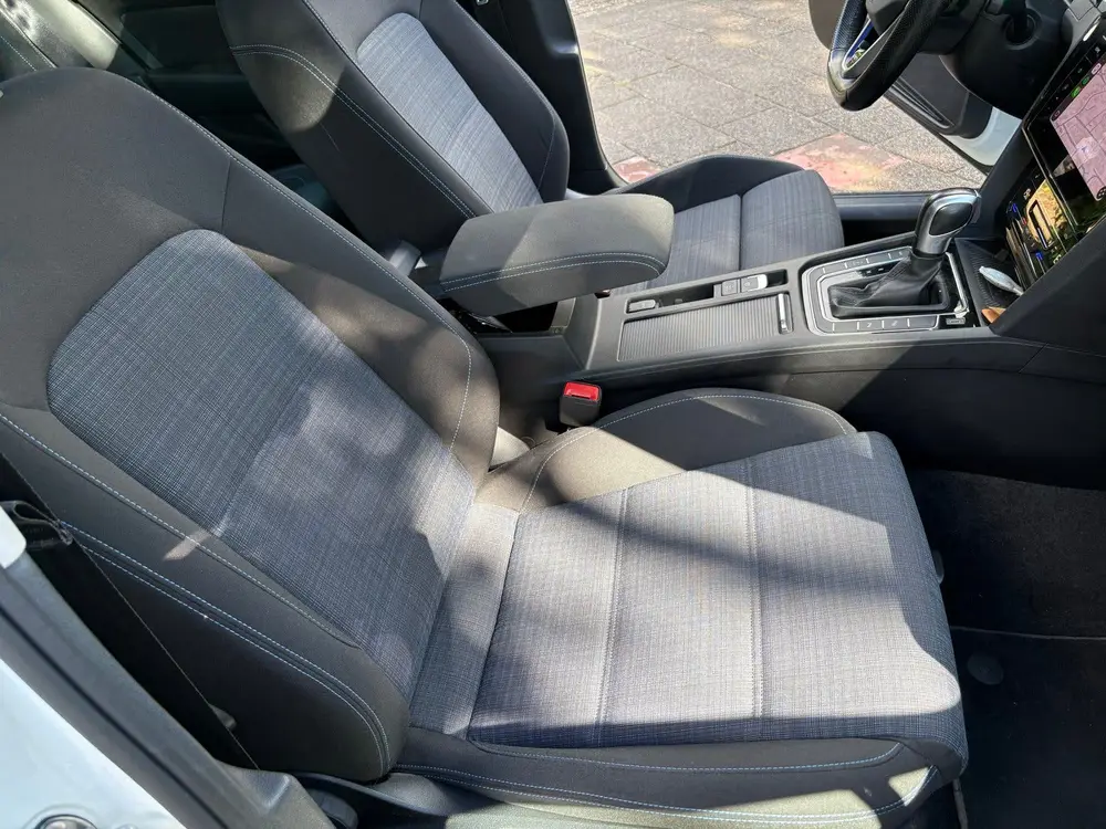 Volkswagen Passat Variant Passat 1.4 TSI Phev 218pk 6-DSG 2020 Wit uit 2020, foto 16
