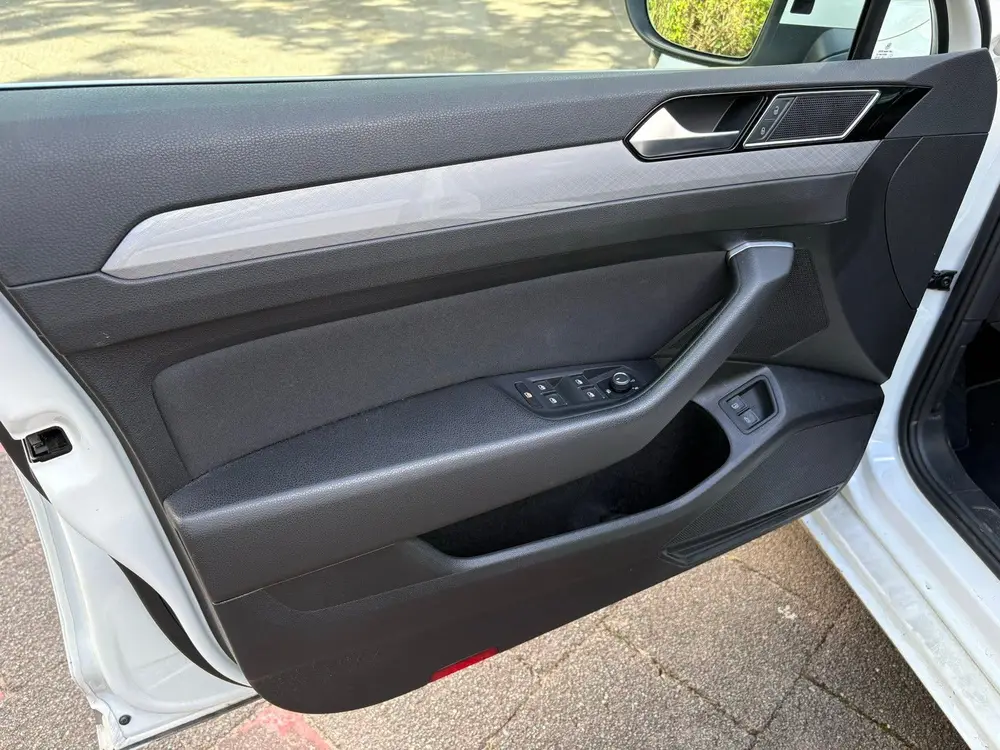 Volkswagen Passat Variant Passat 1.4 TSI Phev 218pk 6-DSG 2020 Wit uit 2020, foto 17