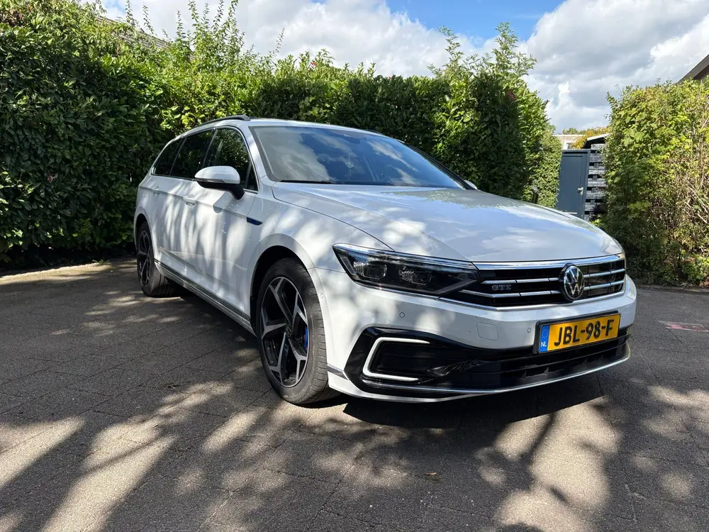 Volkswagen Passat Variant Passat 1.4 TSI Phev 218pk 6-DSG 2020 Wit uit 2020, foto 5