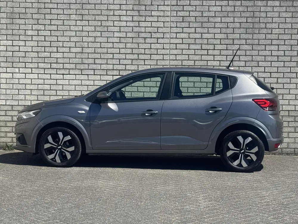 Dacia Sandero 1.0 TCe 90 Expression uit 2025, foto 18