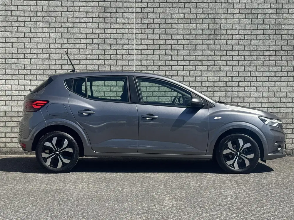 Dacia Sandero 1.0 TCe 90 Expression uit 2025, foto 19