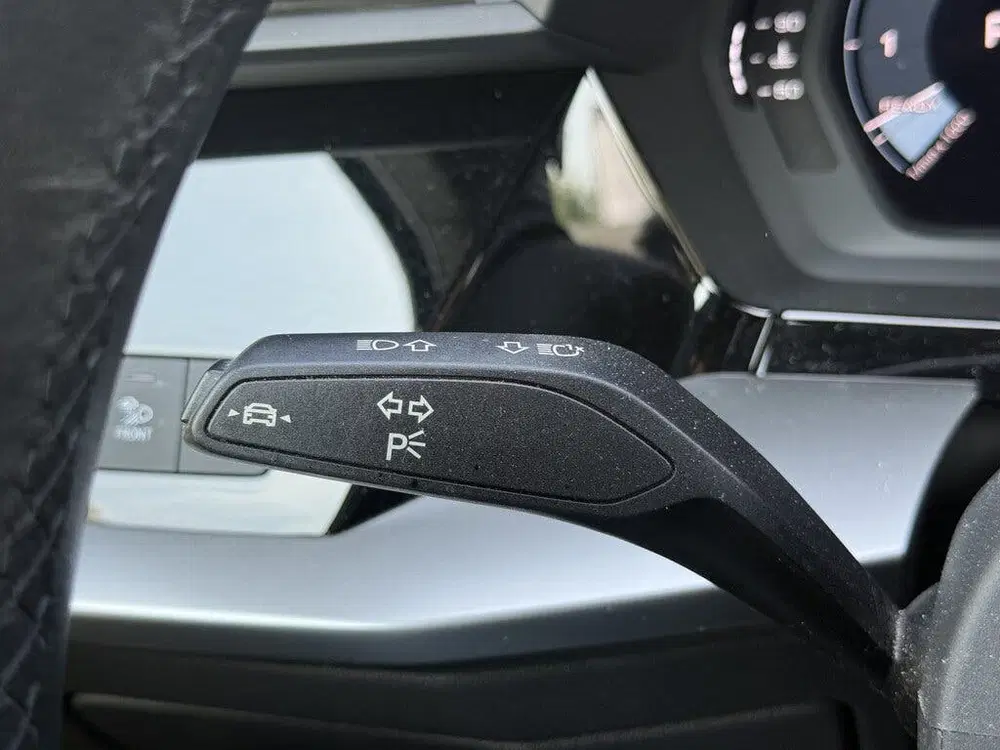 Audi A3 35 TFSI S edition S-line uit 2021, foto 19