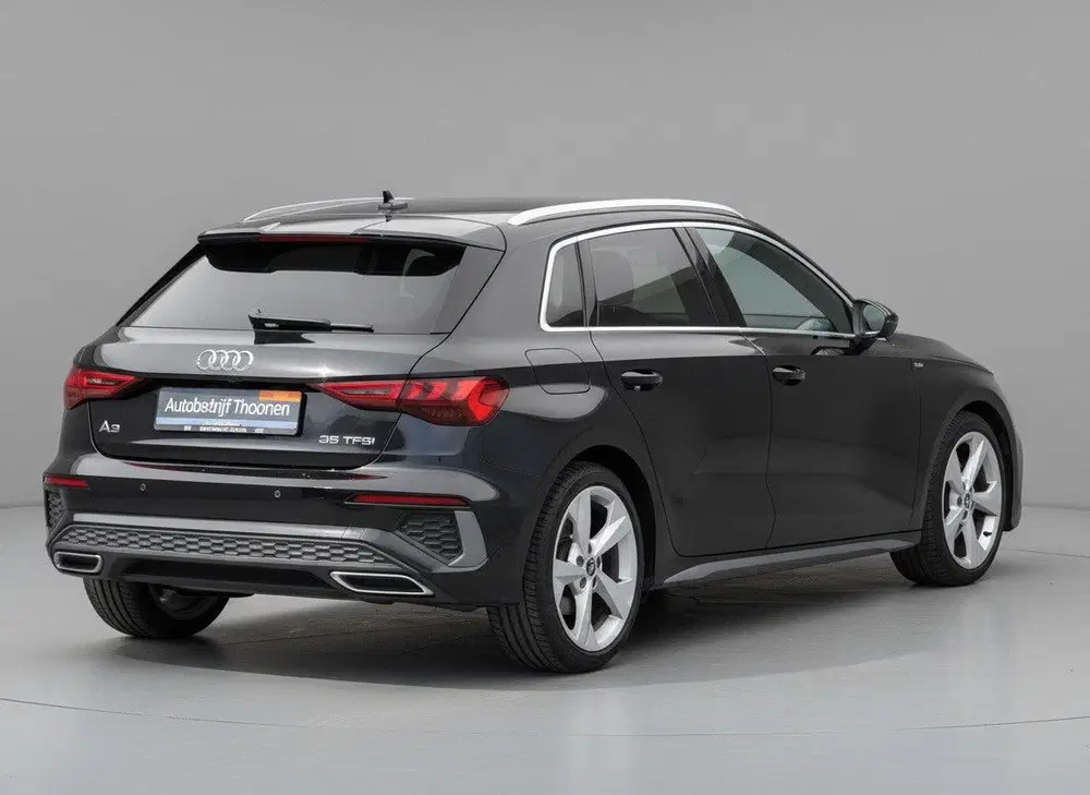 Audi A3 35 TFSI S edition S-line uit 2021, foto 7