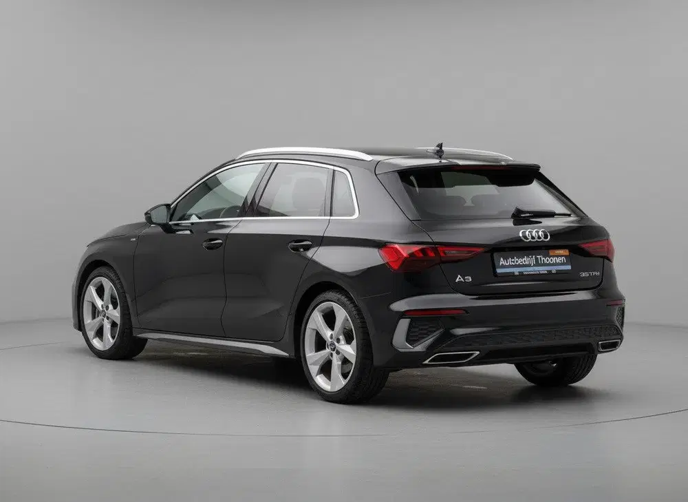 Audi A3 35 TFSI S edition S-line uit 2021, foto 8