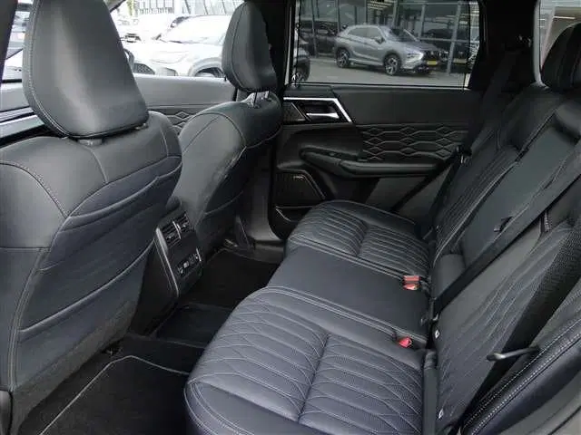 Mitsubishi Outlander 2.4 Phev 306pk Instyle uit 2025, foto 16